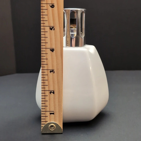 Lampe berger White Porcelain Hexagon Bottle. - Picture 7 of 8